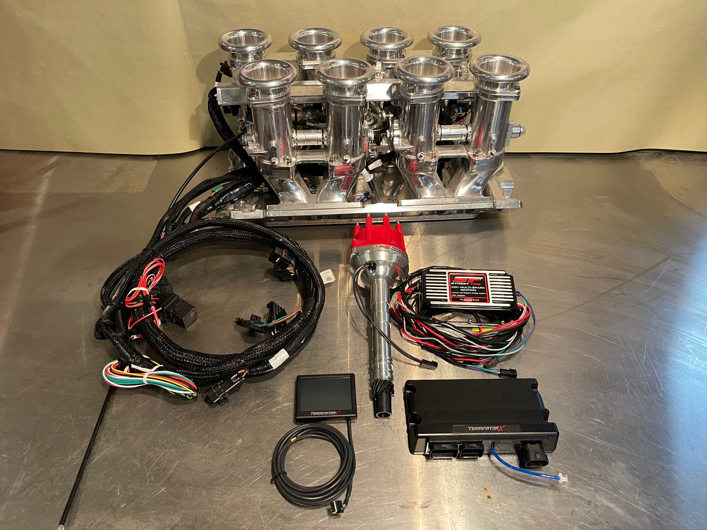 Small Block Chevy 8-Stack Intake Manifold, Complete EFI Kit